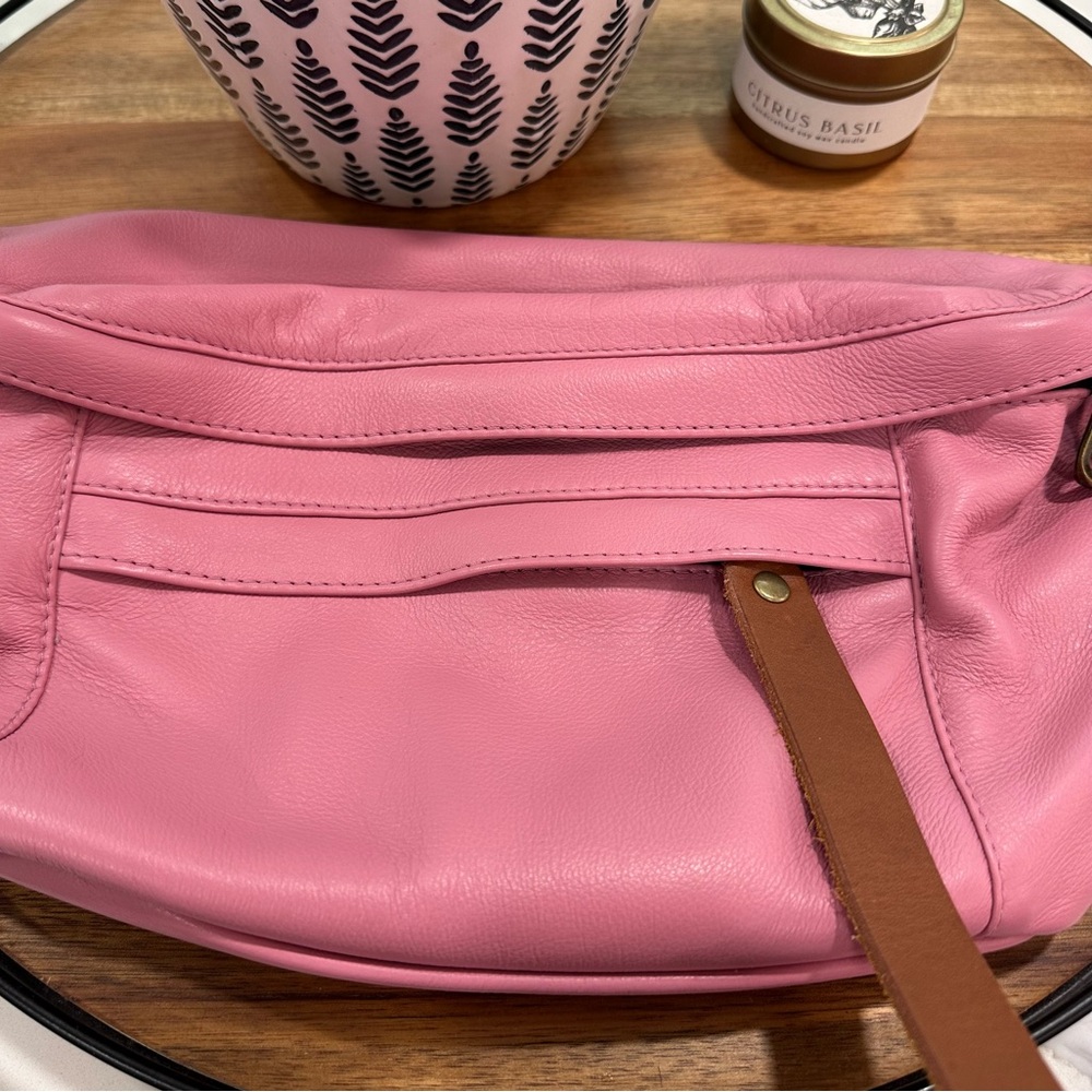 SOLD Parker Thatch Pink Taffy Sling in Excellent Condition!